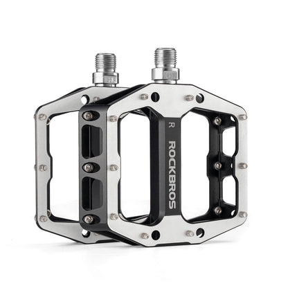 Pedals with anti-slip pins - Wide platform & chrome-molybdenum axle ROCKBROS