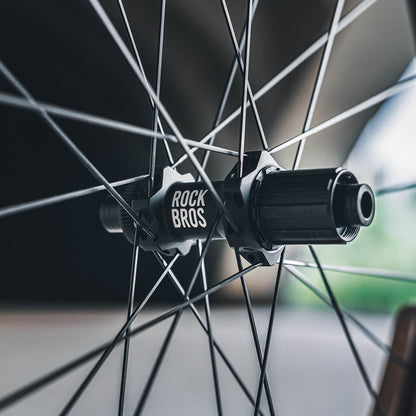 700C Carbon Wheelset 50mm Rim Brake Thru Axle Wheel Set for Road Bike ROCKBROS