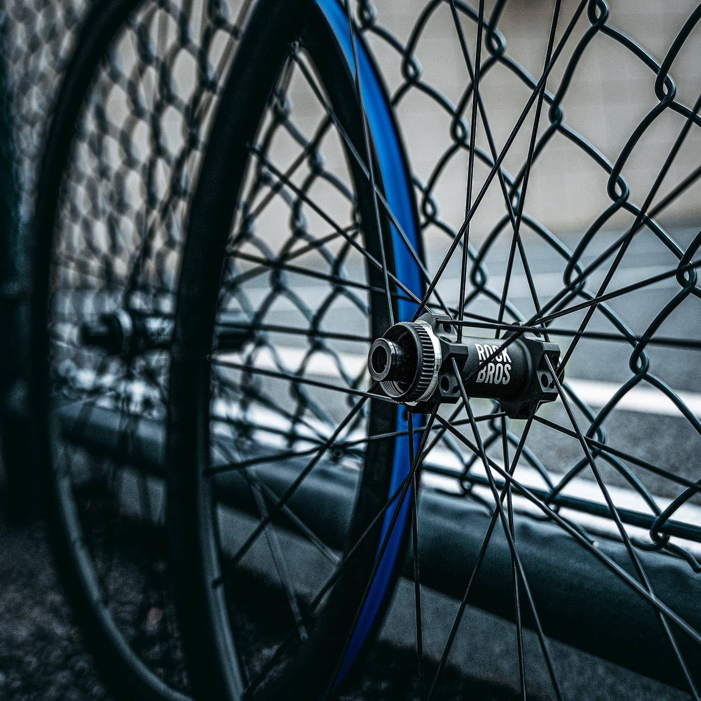 700C Carbon Wheelset 38mm Disc Brake Thru Axle Wheel Set for Road Bike ROCKBROS